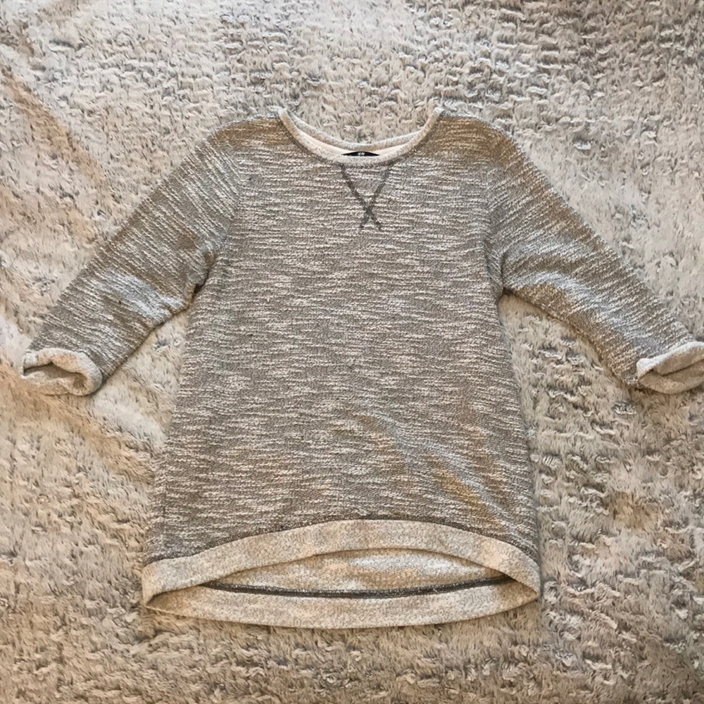 H&M gray and white sweater